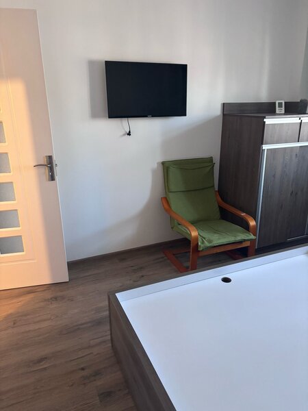 Militari, inchiriere 3 camere, Metrou Pacii.