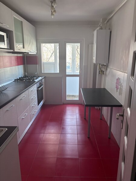 Militari, inchiriere 3 camere, Metrou Pacii.